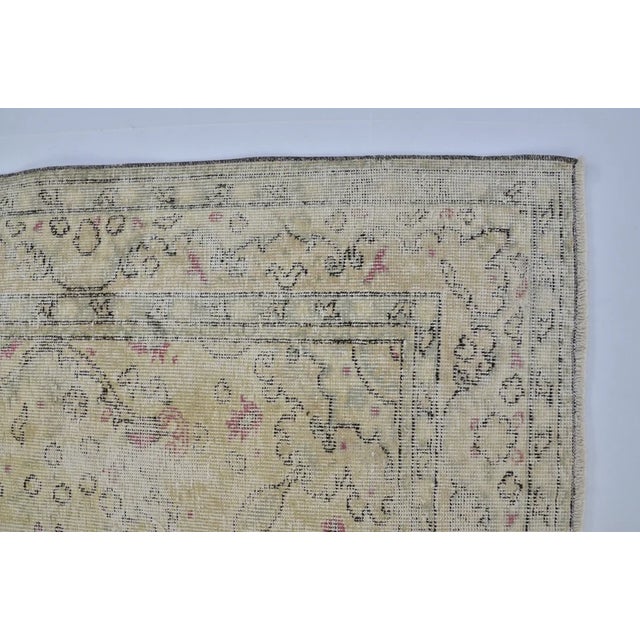 1950s Oushak Handknotted Floral Rug For Sale - Image 9 of 10