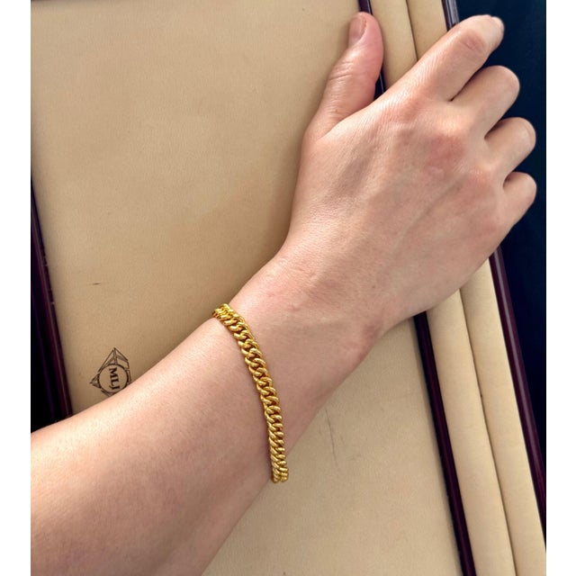 Cuban Link 24 Karat Pure Yellow Gold Solid Bracelet, 46.8 Gm, Unisex , 8 INCH For Sale - Image 11 of 18
