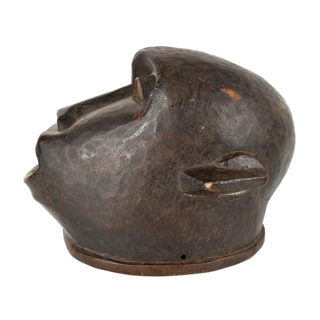 Early 20th Century Makonde Helmet Mask Tanzania For Sale - Image 4 of 5