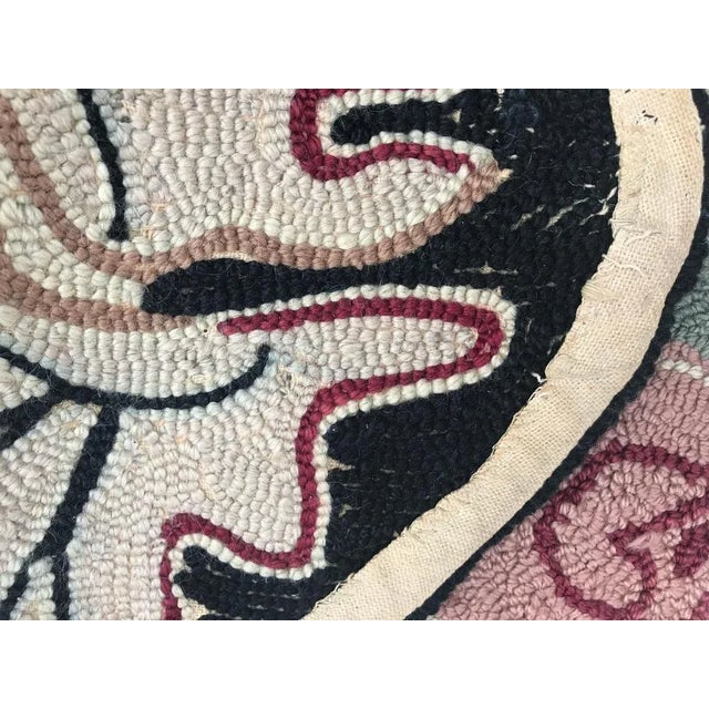 American Vintage Hook Rug, 1950s For Sale - Image 9 of 10