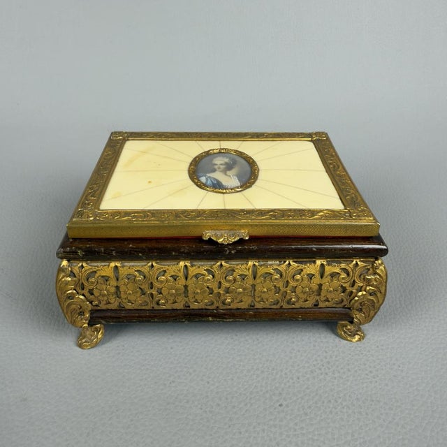 Antique Wooden Jewelry Box with Gilded Brass, 1890s For Sale - Image 3 of 14
