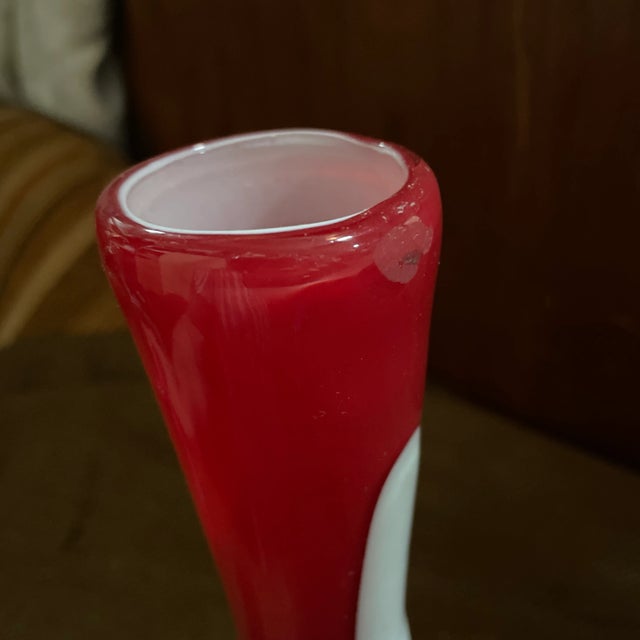 Mid 20th Century Mid Century Modern Red and White Pop Art Studio Vase For Sale - Image 5 of 6