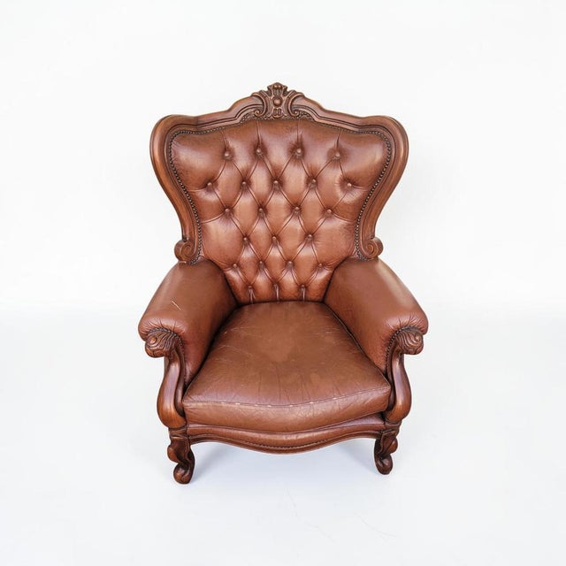French Louis XV Style Chair in Carved Walnut and Patinated Leather, 1890s For Sale - Image 17 of 18