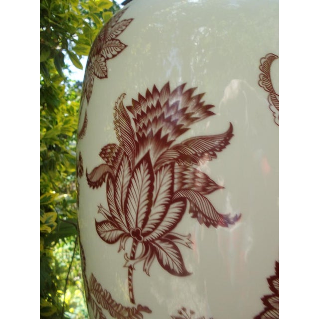 1980s Porcelain Vase from Manufacturer Heinrich & Co., 1980s For Sale - Image 5 of 14
