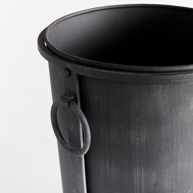 With a finish reminiscent of an aged European zinc, this handsome planter is made to maintain the original tone & texture...