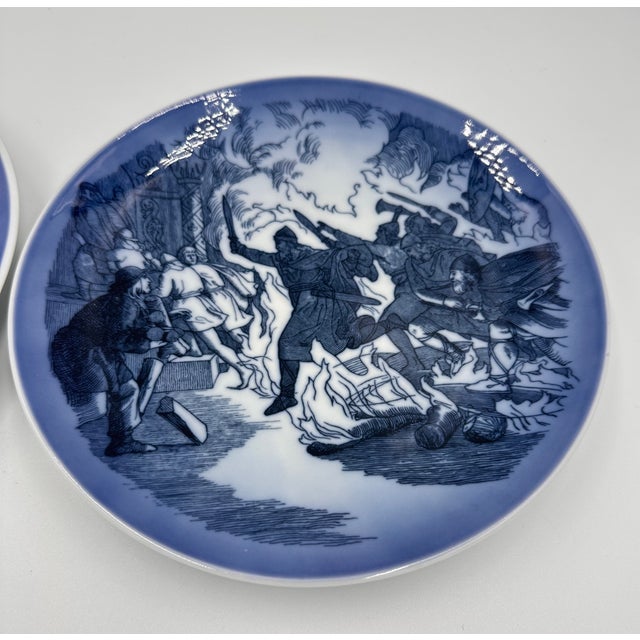 Royal Copenhagan Dak Royal Copenhagen Denmark Annual Plate 1980, 1982 Collectible 2pc Set For Sale - Image 4 of 8