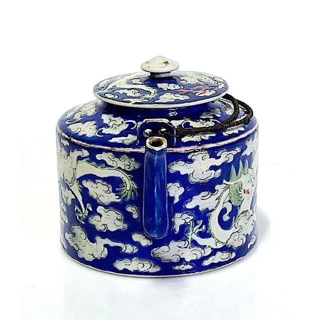 Chinese Antique Chinese Qing Blue and White Porcelain Teapot With Imperial Dragon & Could Design, 19th Century For Sale - Image 3 of 11