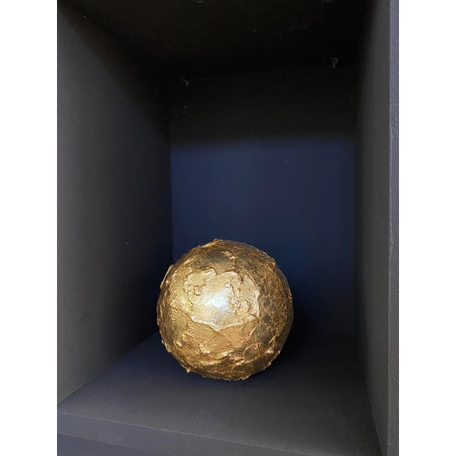 Chinoiserie Chinese Papier-Mâché Golden Sphere (5,50 In) For Sale - Image 3 of 5