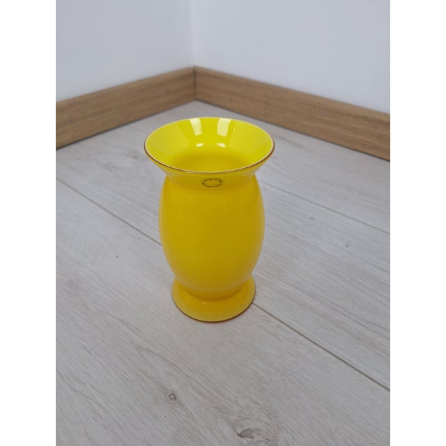 Yellow Glass Vase by Alessandro Mendini for Murano Venini, 1990s For Sale - Image 7 of 7