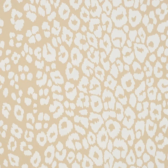 Schumacher Iconic Leopard Wallpaper in Ivory on Neutral For Sale