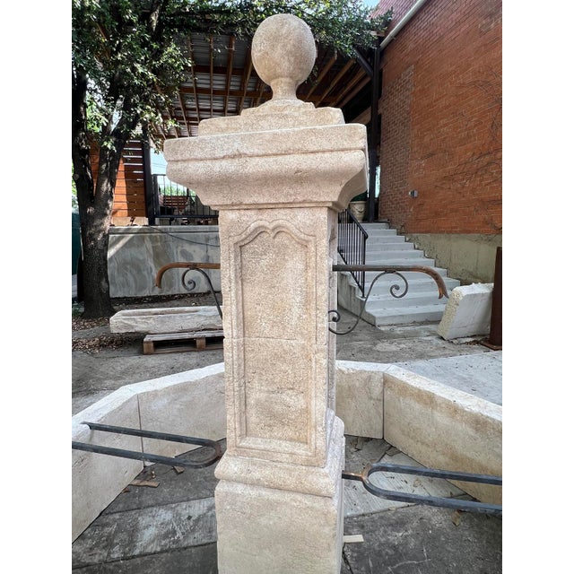 Le Louvre Carved Limestone Center Fountain From the South of France For Sale In Dallas - Image 6 of 14