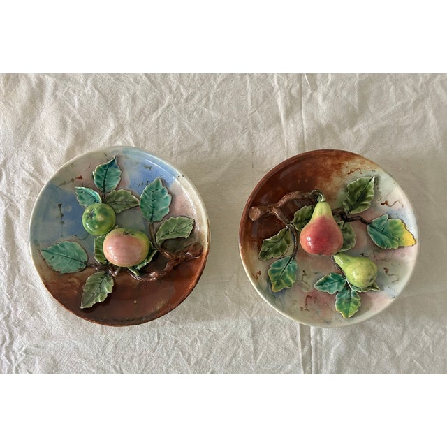 Chinoiserie 19th Century French Ceramic Barbotine Wall Platter - a Pair For Sale - Image 3 of 9