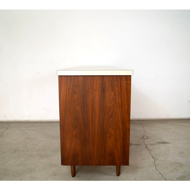 1950s 1950’s Mid-Century Modern Knoll Style Walnut Credenza For Sale - Image 5 of 12