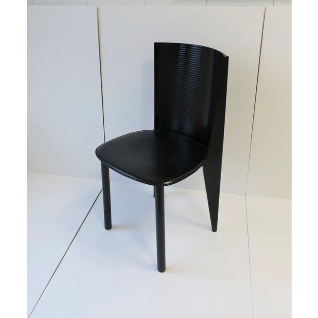 Postmodern Italian Designer Postmodern Black Lacquer Wood and Leather Side Chair For Sale - Image 3 of 13