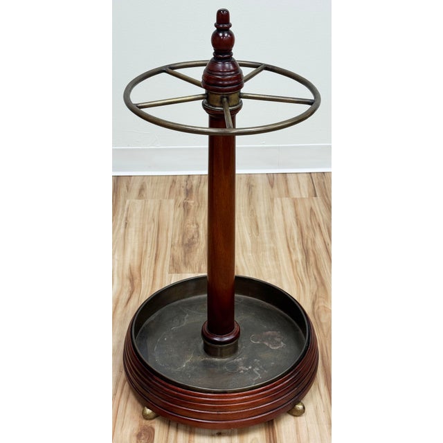 English Vintage English Edwardian Style Round Wood and Brass Umbrella Stand For Sale - Image 3 of 9