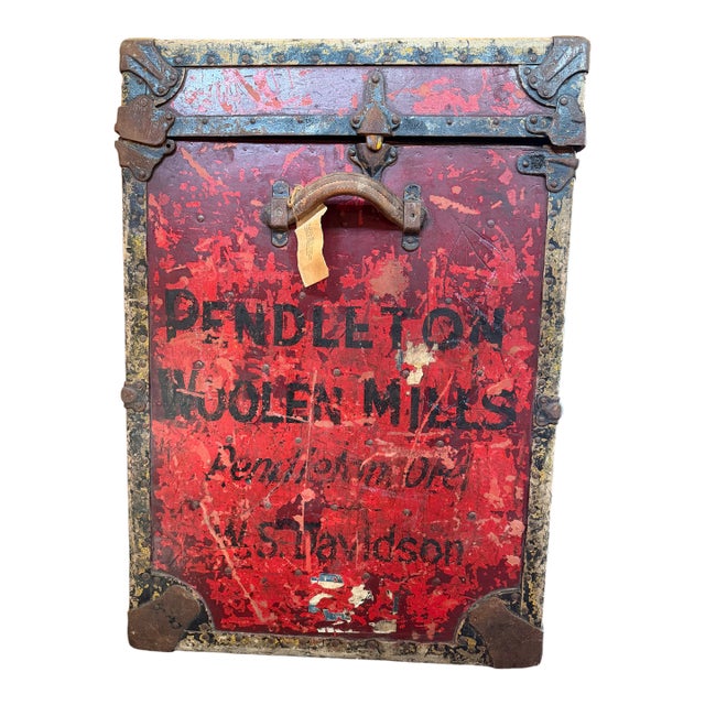 Early 20th Century Pendleton Trunk For Sale