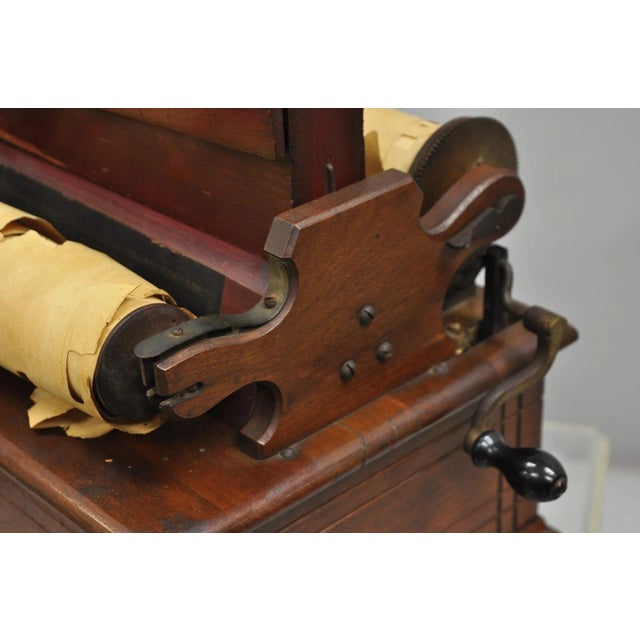 Wood Late 19th Century Antique Victorian Clariona Merritt Gally 14 Reed Pipe Organette Small Music Box For Sale - Image 7 of 12