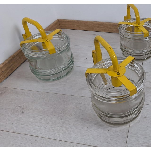 Wall Lamps in Yellow Lacquered Aluminum with Fresnel Glass, 1960s, Set of 2 For Sale - Image 4 of 7
