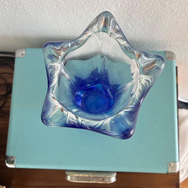 1960s 1960s MCM Blue and White Glass Swung Vase, Perfect Condition For Sale - Image 5 of 8