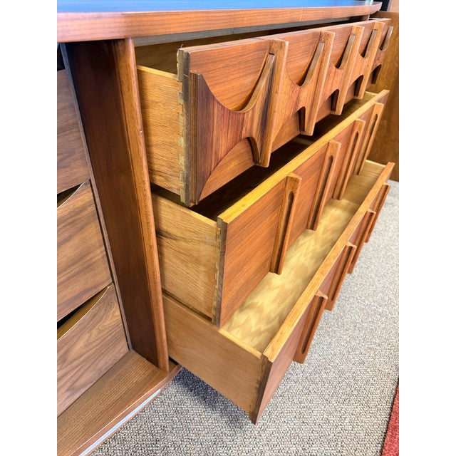Brown Mid Century Modern Walnut and Rosewood 9 Drawer Dresser Credenza by Kent Coffey From the Perspecta Line For Sale - Image 8 of 12