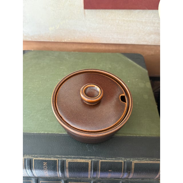 Mid-Century Modern Vintage Wedgwood Stoneware Sugar Bowl With Lid – Sterling Pattern, 1970s For Sale - Image 3 of 8