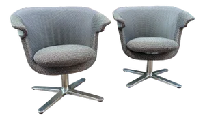 Modern Steelcase I2i Dual Swivel Ergonomic Lounge Chairs - a Pair