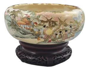 Meiji Japanese Satsuma Centrepiece Bowl by Master Shizan