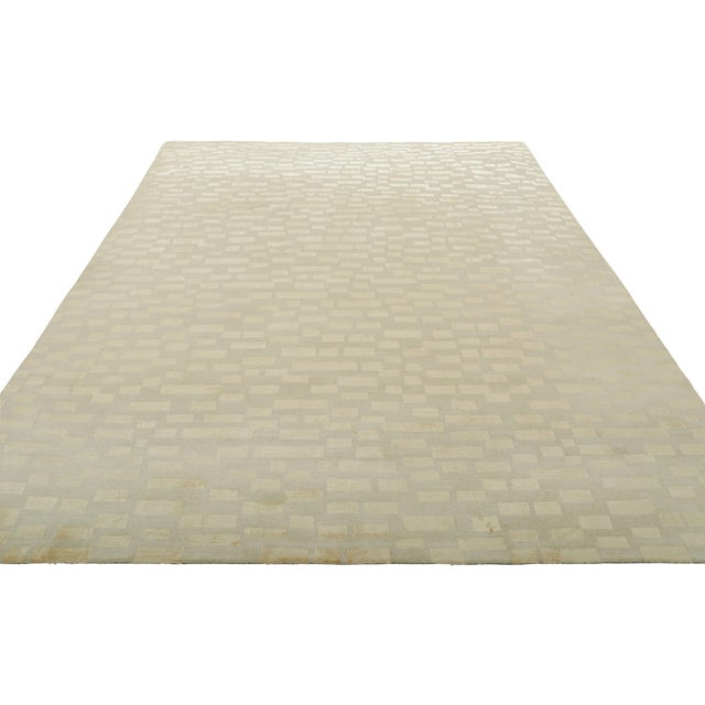 2010s Rug & Kilim’s Modern Rug in White With Beige Geometric Patterns For Sale - Image 5 of 7