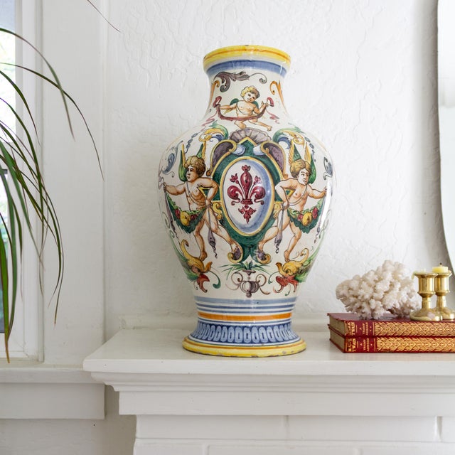 Italian Majolica Vase With Grotesque Raphaellesco Renaissance Chimeras For Sale - Image 10 of 15