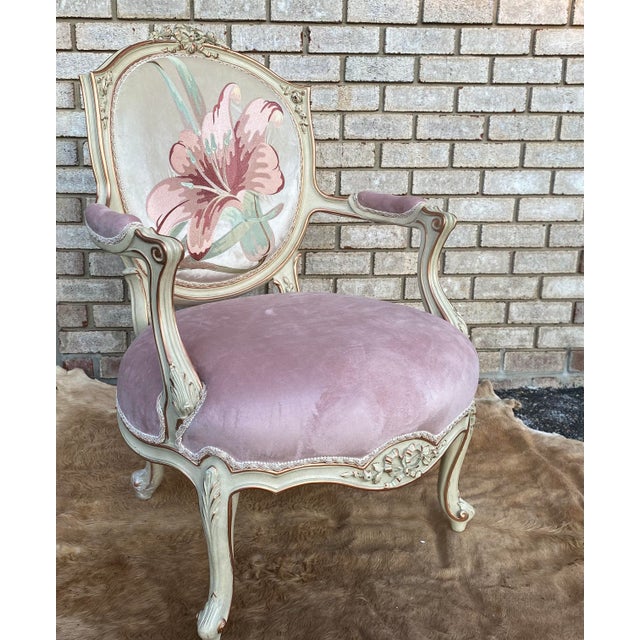 2020s Neoclassic Color Louis XVI Style Arm Chair With Simple Design For Sale - Image 5 of 7