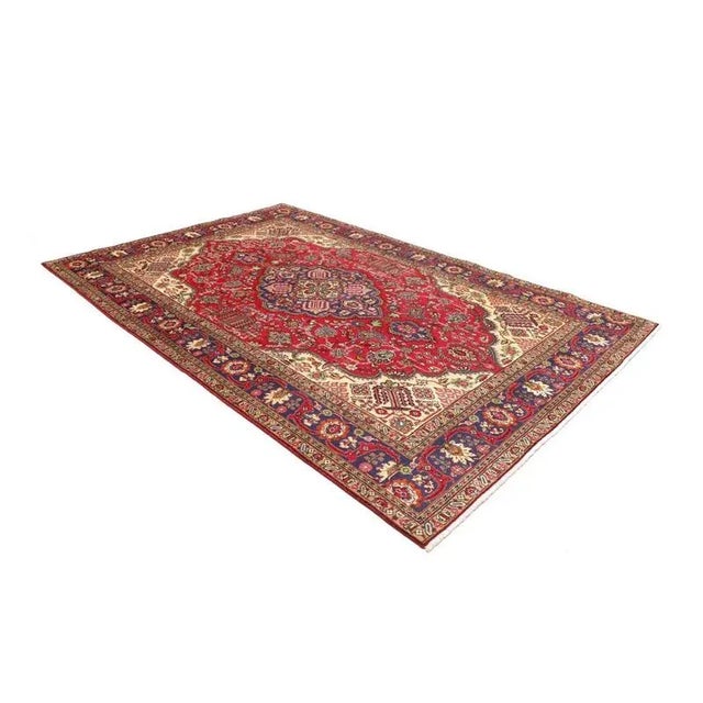Middle Eastern Hand-Knotted Tabriz Rug For Sale - Image 3 of 11