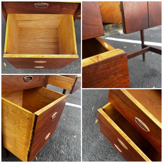 Brown Mid Century Modern Writing Desk | in the Style of Mainline by Hooker For Sale - Image 8 of 12