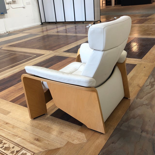 Ekornes Stressless Pegasus Large Leather Arm Chair. Chairish