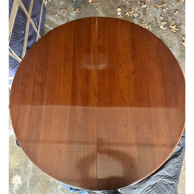 Harden Furniture Attributed Solid Cherry Queen Anne 42" X 42" Round Dining Table Extending to 74" - Late 20th Century For Sale - Image 9 of 10