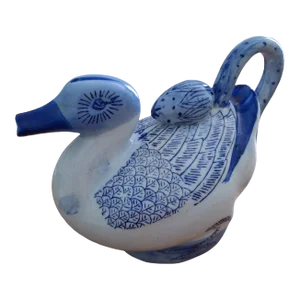 Late 20th Century Chinoiserie Blue and White Hand Painted Duck Pitcher With Lid