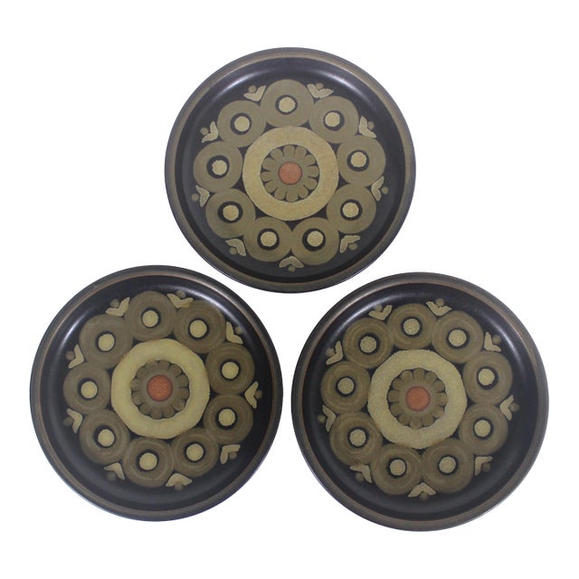 1960s Denby Arabesque Samarkand Bread & Butter Plates Stoneware Replacements Discontinued - Set of 3 For Sale