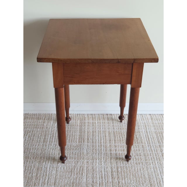 Wood Federal Style Tiger Maple and Cherry One-Drawer Side Table, 19th Century For Sale - Image 7 of 8