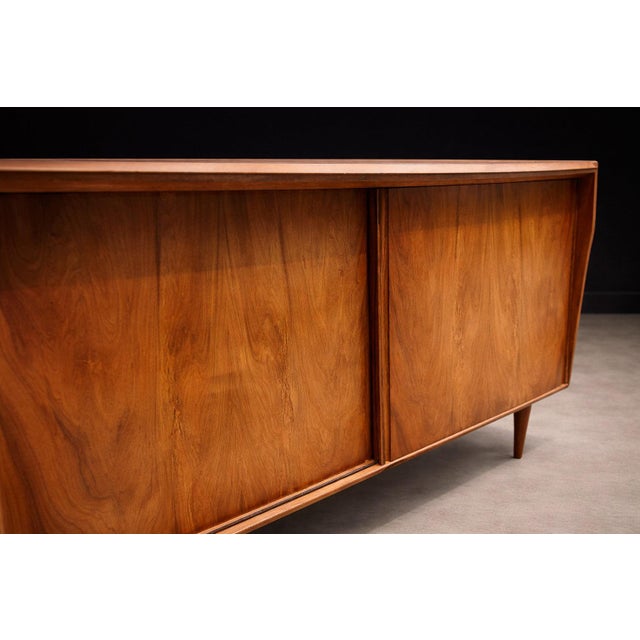 Carlo Hauner & Martin Eisler Sideboard With Extendable Top in Caviúna, Brazil, 1950s For Sale In New York - Image 6 of 13