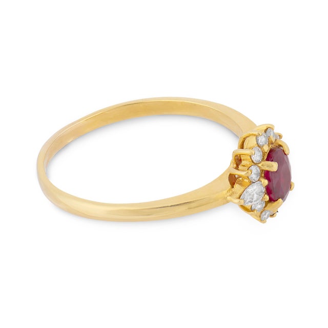 Vintage Ruby Diamond 18k Yellow Gold Cluster Ring, Size 9 For Sale - Image 4 of 6