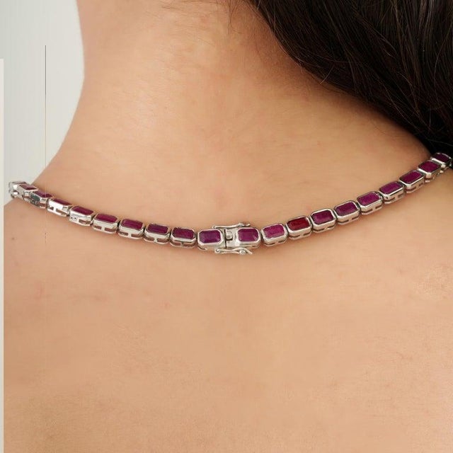 Antique Style 40.41ct Natural Ruby Line Necklace for Women in 925 Silver For Sale - Image 4 of 12