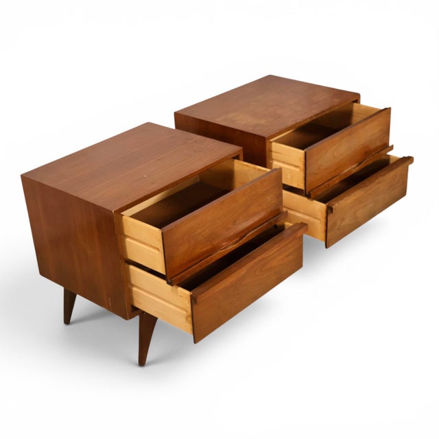 Tobago Vintage Mid Century Modern Pair of Nightstands C. 1960s, Attributed For Sale - Image 9 of 12