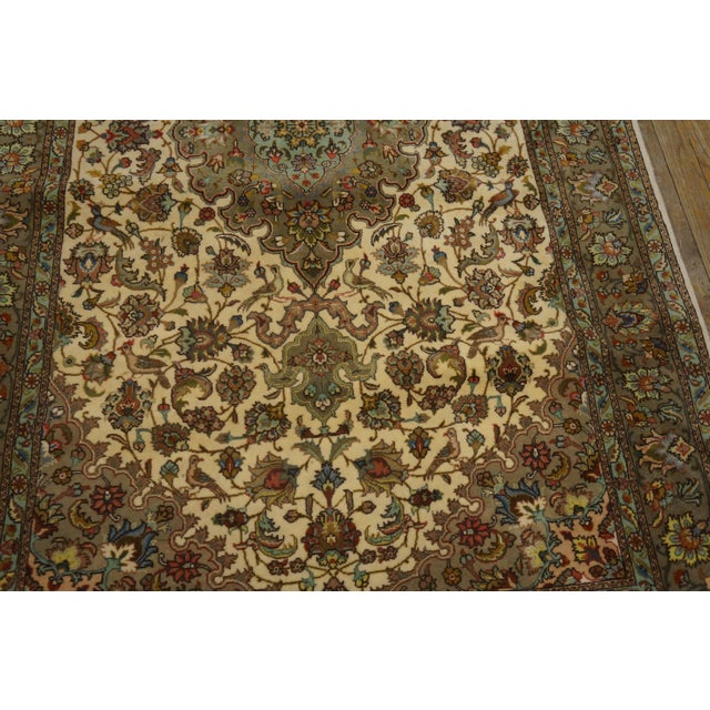 Traditional 1940s Traditional Ivory Field Floral Vintage Tabriz Silk Highlights Carpet Rug For Sale - Image 3 of 4