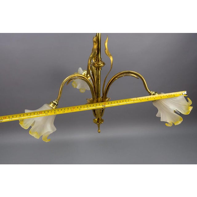 French Art Nouveau Brass and Glass 3-Light Iris-Shaped Chandelier, 1910s For Sale - Image 14 of 18