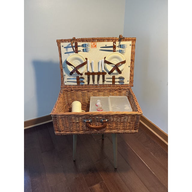 Wood Vintage Blinton England Wicker Picnic Basket – Complete Service for Four For Sale - Image 7 of 17