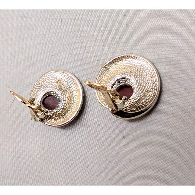 Vintage 1950s Signed Boucher Round Goldtone Faux-Carnelian Cabochon Clip Earrings-2 Pieces For Sale - Image 10 of 11