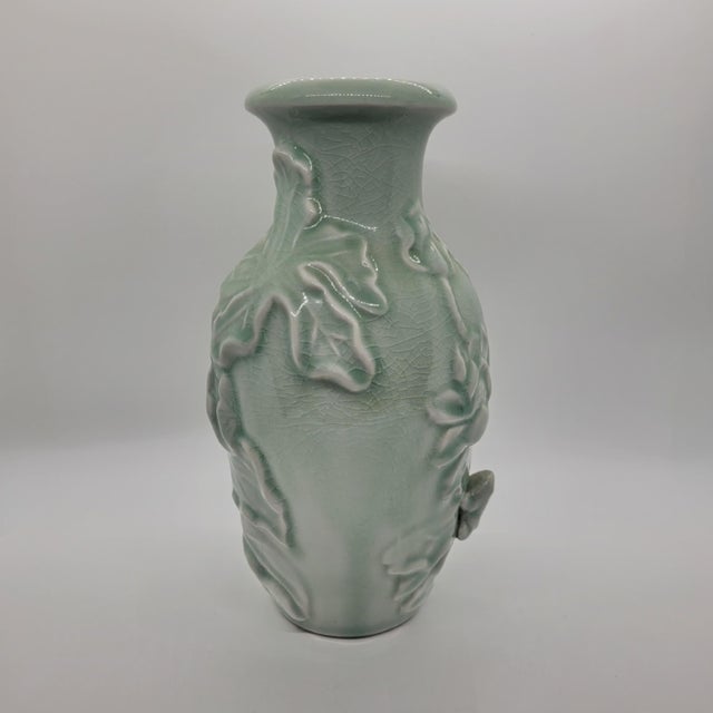 Late 20th Century Vintage Celadon Green Crackle Glaze Porcelain Lotus Frog Relief Vase 9 Inch For Sale - Image 5 of 10