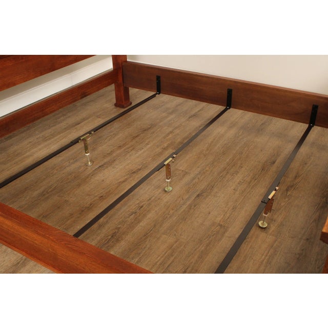 Wood Stickley Mission Collection King Size Oak Prairie Bed For Sale - Image 7 of 12