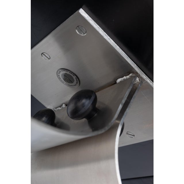 Oscar Niemeyer “Alta” Lounge Chair and Ottoman for Mobilier International, 1971 For Sale - Image 18 of 18