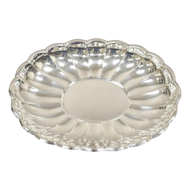 Vintage Regency Style Silver Plated Scalloped Oval Serving Platter Fruit Bowl For Sale