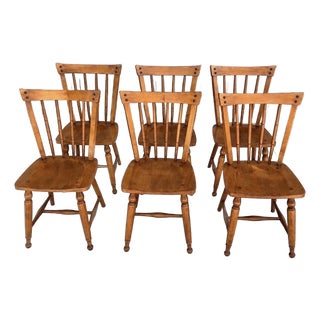 Vintage Set of 6 Ethan Allen “Squire” Maple Windsor Dining Chairs – Heirloom Nutmeg Finish For Sale